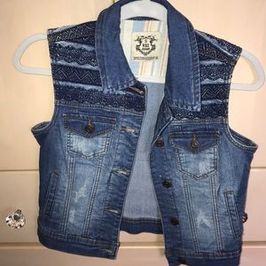 JEAN VEST WITH EMBROIDERED NECK